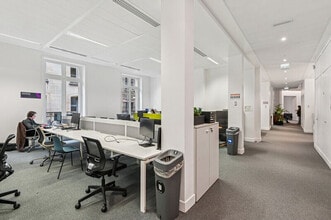 65 Rue D'Anjou, Paris à louer Photo intérieure– Image 2 sur 11