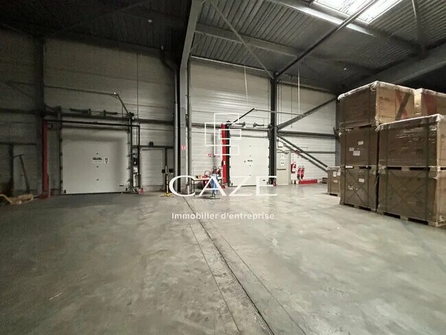 Plus de détails pour Industriel/Logistique à louer
