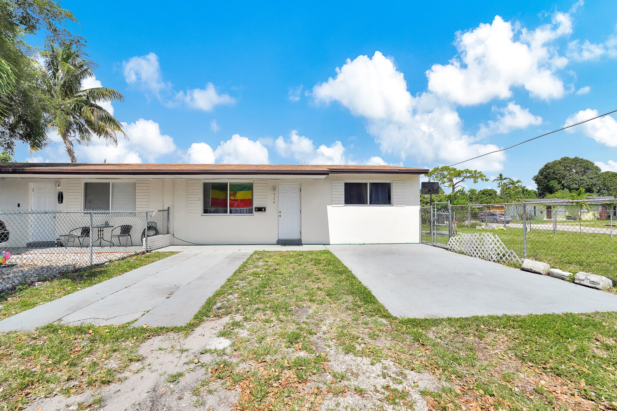 3066 NW 92nd St & 9164-9174 NW 30 ct, Miami, FL à vendre Photo principale– Image 1 sur 43