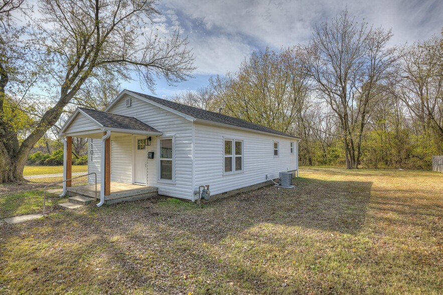 1101 N Taylor St, Pittsburg, KS à vendre - Photo principale – Image 1 sur 5