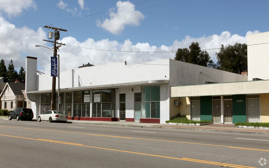 3923 Long Beach Blvd, Long Beach, CA à louer - Photo de l’immeuble – Image 3 sur 5