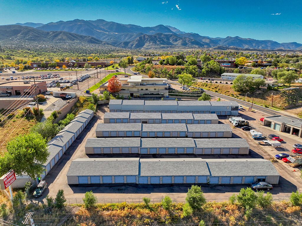 865 W Moreno Ave, Colorado Springs, CO à vendre Photo principale– Image 1 sur 5