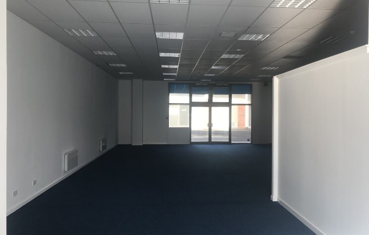 1-37 Camperdown St, Dundee, ANS DD1 3JA - Lot 16B - - Photo intérieure - Image 1 of 2