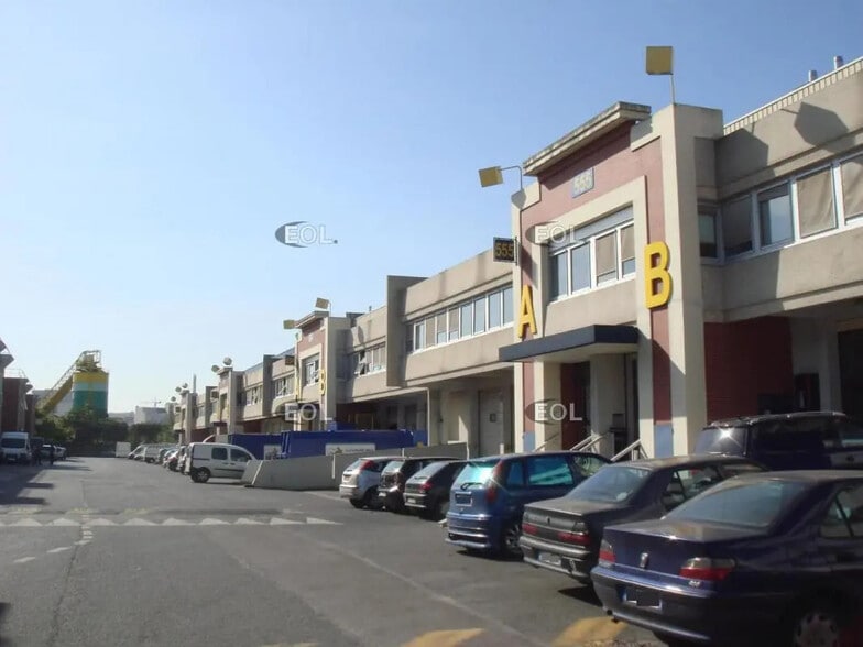 Local d’activités dans Saint-Ouen-sur-Seine à louer - Photo de l’immeuble – Image 1 sur 1