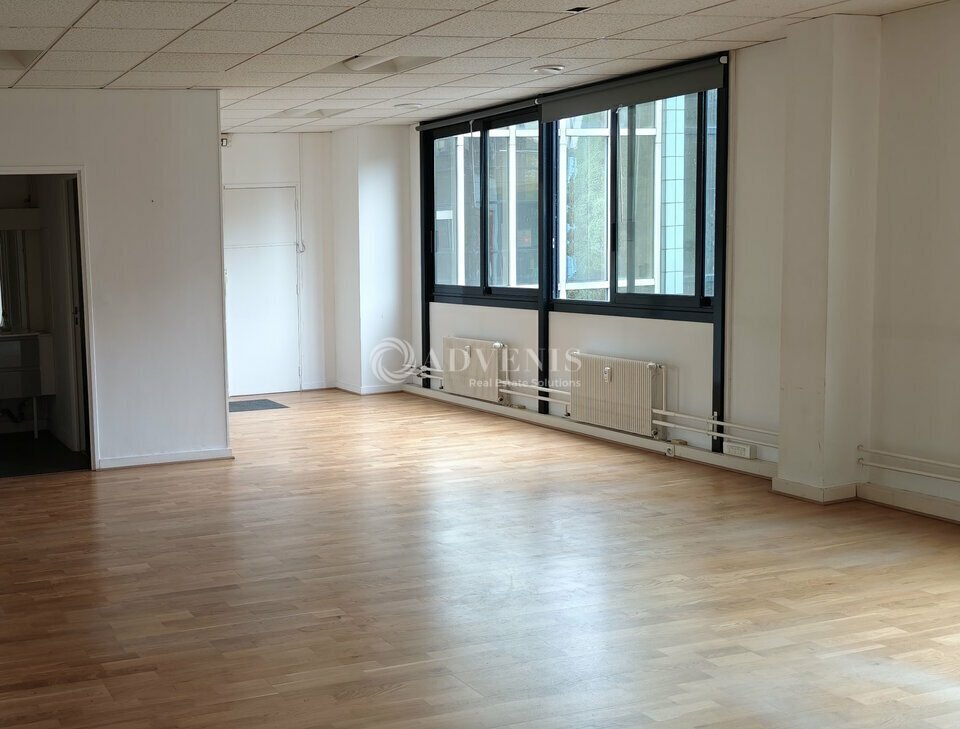 Bureau dans Joué-lès-Tours à vendre Photo intérieure– Image 1 sur 13