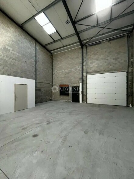 Industriel/Logistique dans Béziers à louer - Photo de l’immeuble – Image 1 sur 5