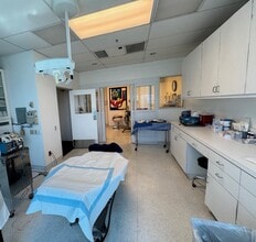 9201 W Sunset Blvd, West Hollywood, CA à louer Photo intérieure– Image 2 sur 5