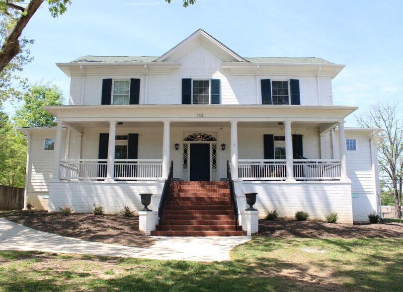 113 Appomattox St, Farmville, VA à vendre - Photo de l’immeuble – Image 3 sur 3