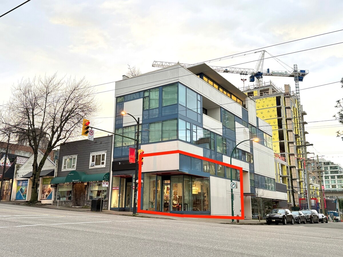 2203-2207 Granville St, Vancouver, BC V6H 4H7 - Lot 2203 -  - Photo intérieure - Image 1 of 7