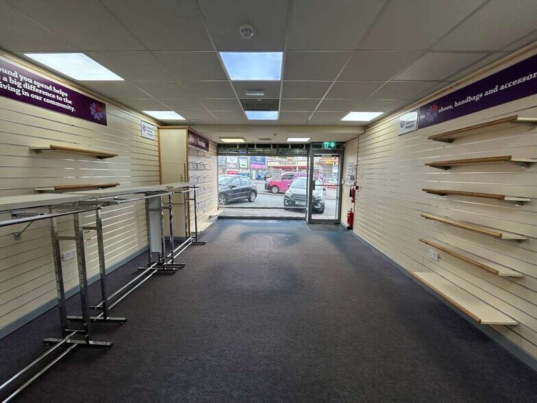 6-10 Ballygowan Road, Belfast à louer - Photo de l’immeuble – Image 2 sur 3