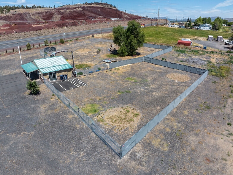 223 NW Oneil way, Redmond, OR à vendre - Photo de l’immeuble – Image 3 sur 23