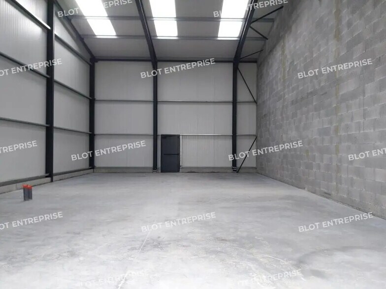 Local d’activités dans Damgan à louer - Photo de l’immeuble – Image 3 sur 6