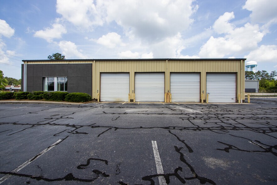 297 Industrial Dr, Lexington, SC à louer - Photo de l’immeuble – Image 3 sur 12