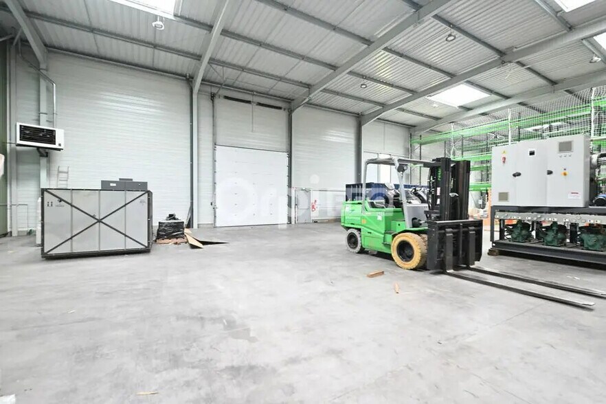Bureau dans Marennes à louer - Photo de l’immeuble – Image 2 sur 12