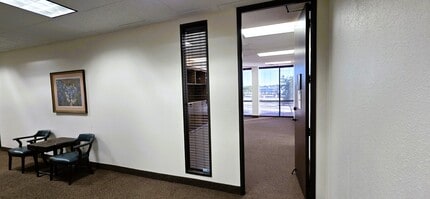 235 NE Loop 820, Hurst, TX à louer Photo intérieure– Image 1 sur 13