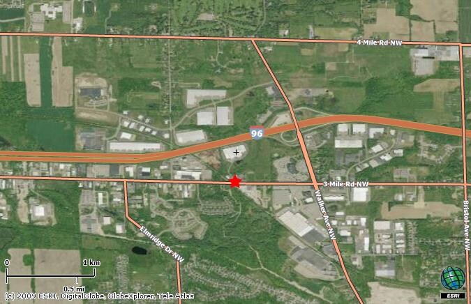 2547 3 Mile Rd NW, Grand Rapids, MI à louer - Aérien – Image 2 sur 11