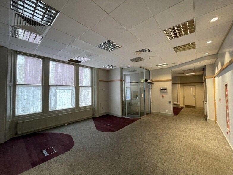 24-26 Ormskirk St, St. Helens à louer - Photo intérieure – Image 2 sur 14