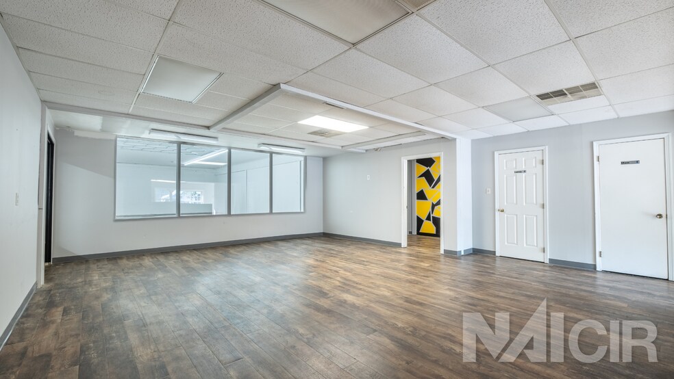 2200 Woodview Dr, Harrisburg, PA à louer - Photo de l’immeuble – Image 2 sur 6