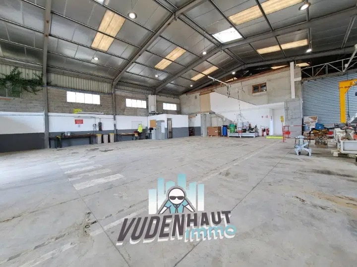 Local d'activités dans Portet-sur-Garonne à vendre - Photo de l’immeuble – Image 2 sur 9