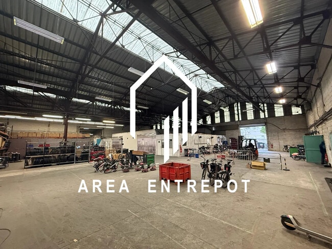 Plus de détails pour Industriel/Logistique à louer
