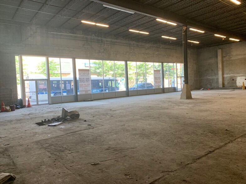 556 River Ave, Bronx, NY à vendre - Photo de l’immeuble – Image 3 sur 4