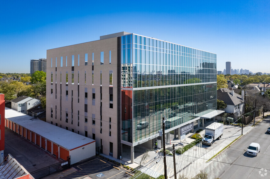 3720 Westheimer Rd, Houston, TX à louer - Photo de l’immeuble – Image 2 sur 9