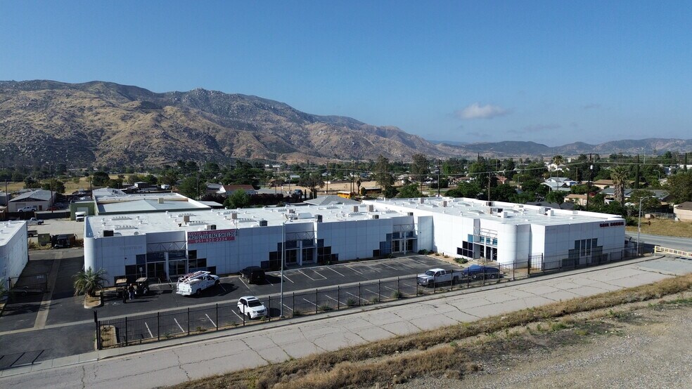 900 John St, Banning, CA à louer - Photo de l’immeuble – Image 3 sur 4