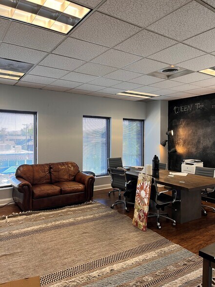 955 S Virginia St, Reno, NV à louer - Photo de l’immeuble – Image 2 sur 11