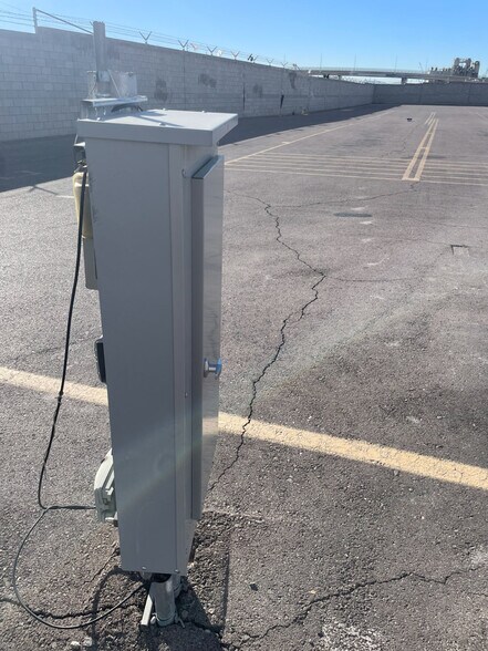 4241 Reno Ave, Las Vegas, NV à louer - Photo de l’immeuble – Image 2 sur 9