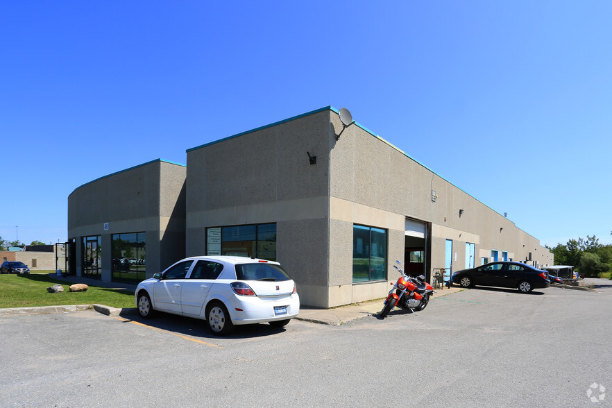 481 Welham Rd, Barrie, ON à louer - Photo principale – Image 1 sur 5
