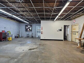 Plus de détails pour 8309-8323 McCullough Ave, San Antonio, TX - Local d'activités à louer