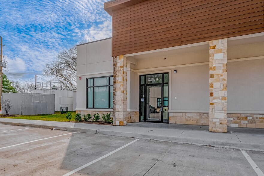18707 Mueschke Rd, Cypress, TX à vendre - Photo de l’immeuble – Image 1 sur 21