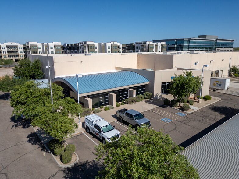 2150 E Rio Salado Pky, Tempe, AZ à louer - Photo de l’immeuble – Image 1 sur 8