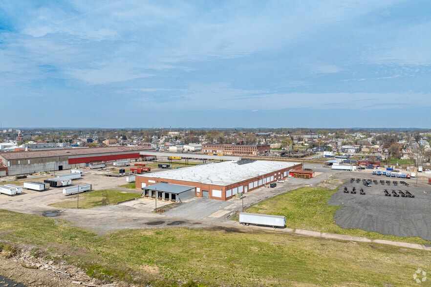 800 W Front St, Chester, PA à louer - Aérien – Image 2 sur 7