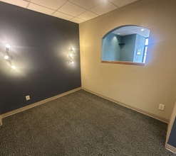 3813-3833 S 108th St, Greenfield, WI à louer Photo intérieure– Image 1 sur 5