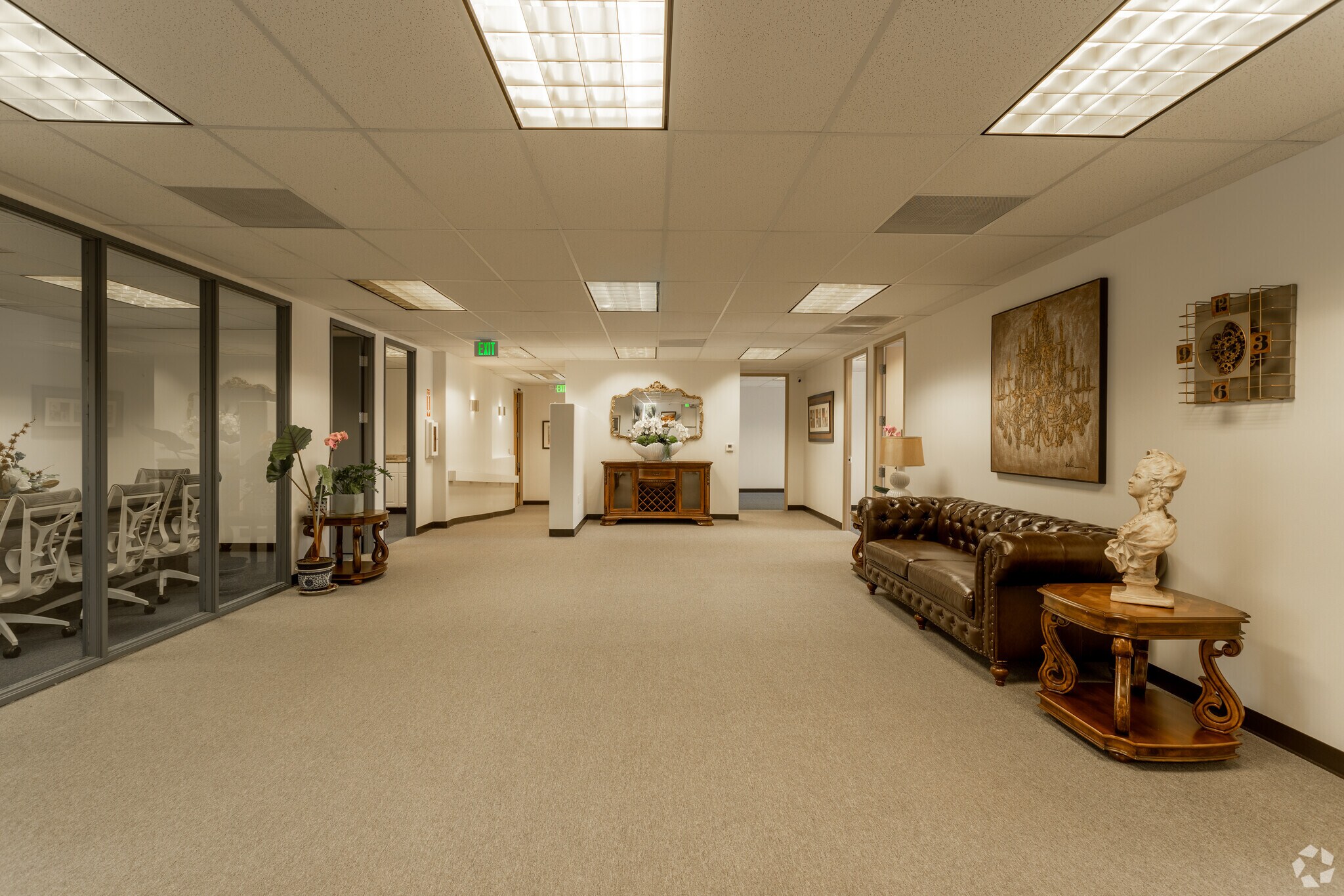 415 Huntington Dr, San Marino, CA à louer Photo intérieure– Image 1 sur 66