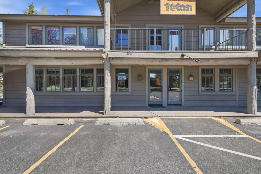 1260 N West St, Wilson, WY à louer - Photo de l’immeuble – Image 3 sur 17