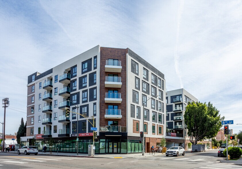 800 S Harvard Blvd, Los Angeles, CA à louer - Photo de l’immeuble – Image 2 sur 5