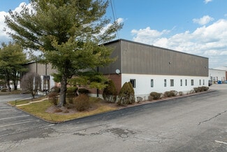 Plus de détails pour 378 Page St, Stoughton, MA - Local d’activités à vendre