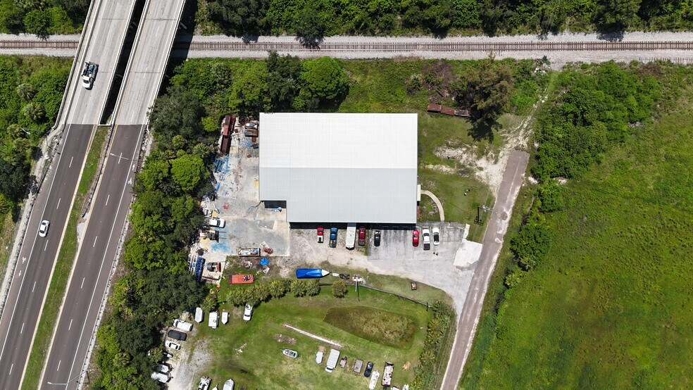 736 1st St SW, Ruskin, FL à vendre - Photo de l’immeuble – Image 2 sur 6