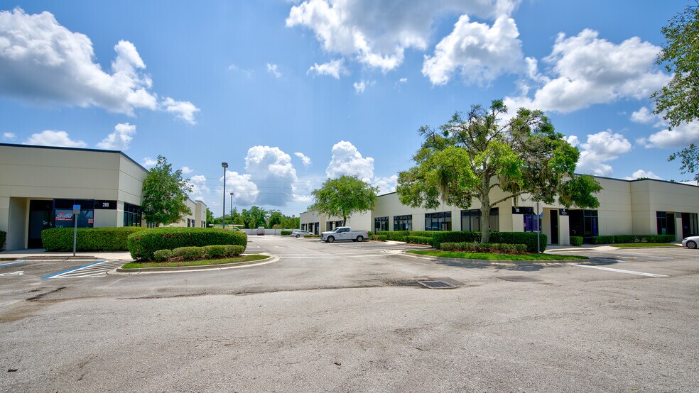 280 Business Park Cir, Saint Augustine, FL à louer - Photo de l’immeuble – Image 2 sur 13