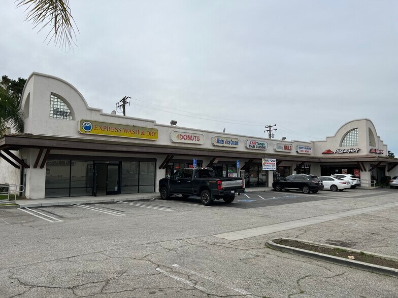 468-480 E San Bernardino Rd, Covina, CA à louer - Photo de l’immeuble – Image 2 sur 18