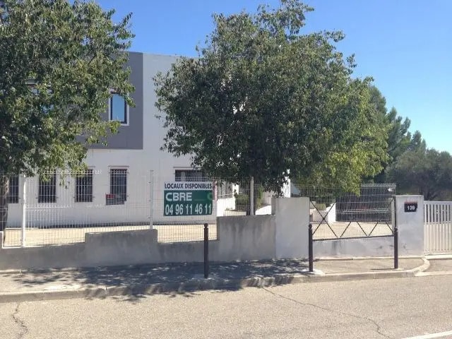 Bureau dans La Ciotat à louer - Photo de l’immeuble – Image 2 sur 12