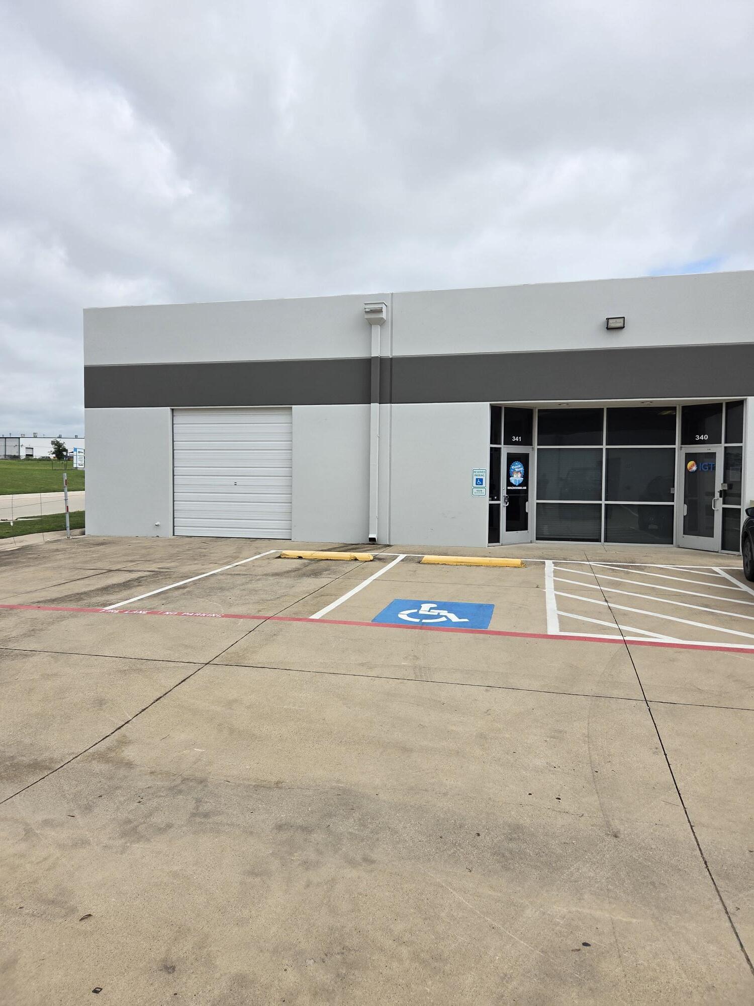 3450 Alemeda St, Fort Worth, TX à louer Photo de l’immeuble– Image 1 sur 5