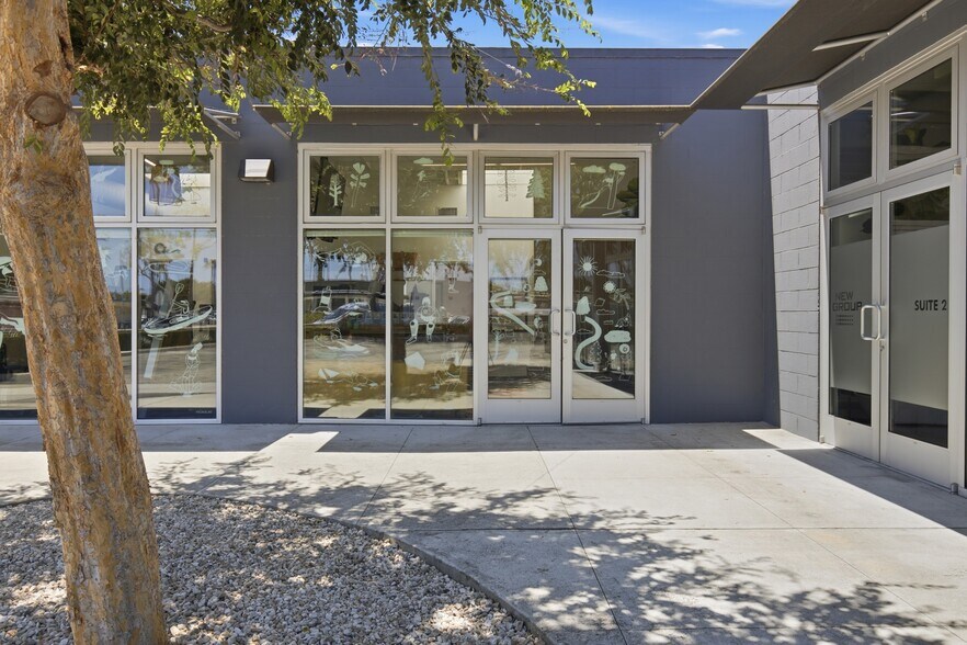 11461 W Washington Blvd, Los Angeles, CA à louer - Photo de l’immeuble – Image 3 sur 24