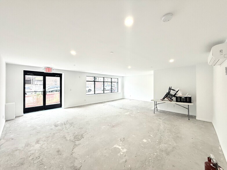15007 41st Ave, Flushing, NY à louer - Photo de l’immeuble – Image 3 sur 7
