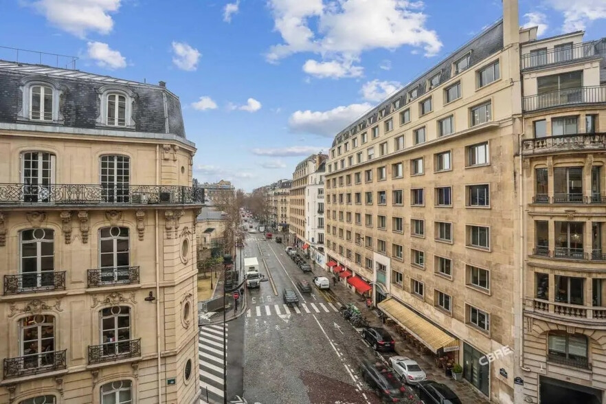 Bureau dans Paris à louer - Photo de l’immeuble – Image 1 sur 9