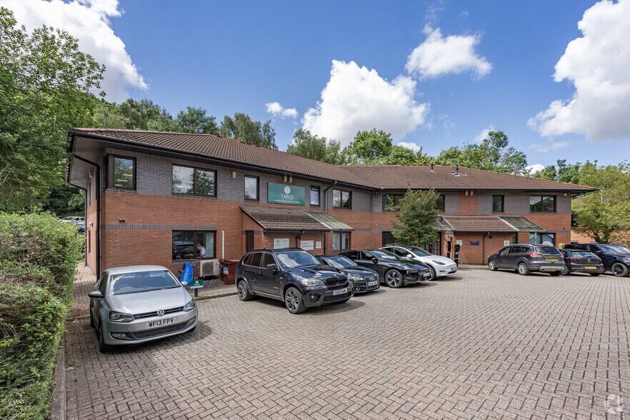 Pynes Hl, Exeter à louer - Photo de l’immeuble – Image 2 sur 2