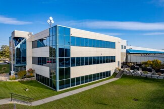 Plus de détails pour 1425 The Queensway, Toronto, ON - Bureau, Industriel/Logistique à louer