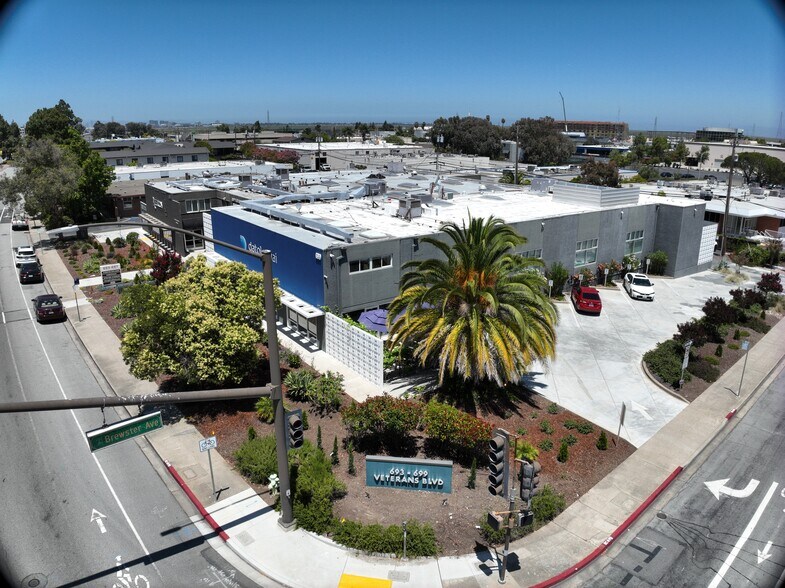 699 Veterans Blvd, Redwood City, CA à louer – Image 2 sur 10